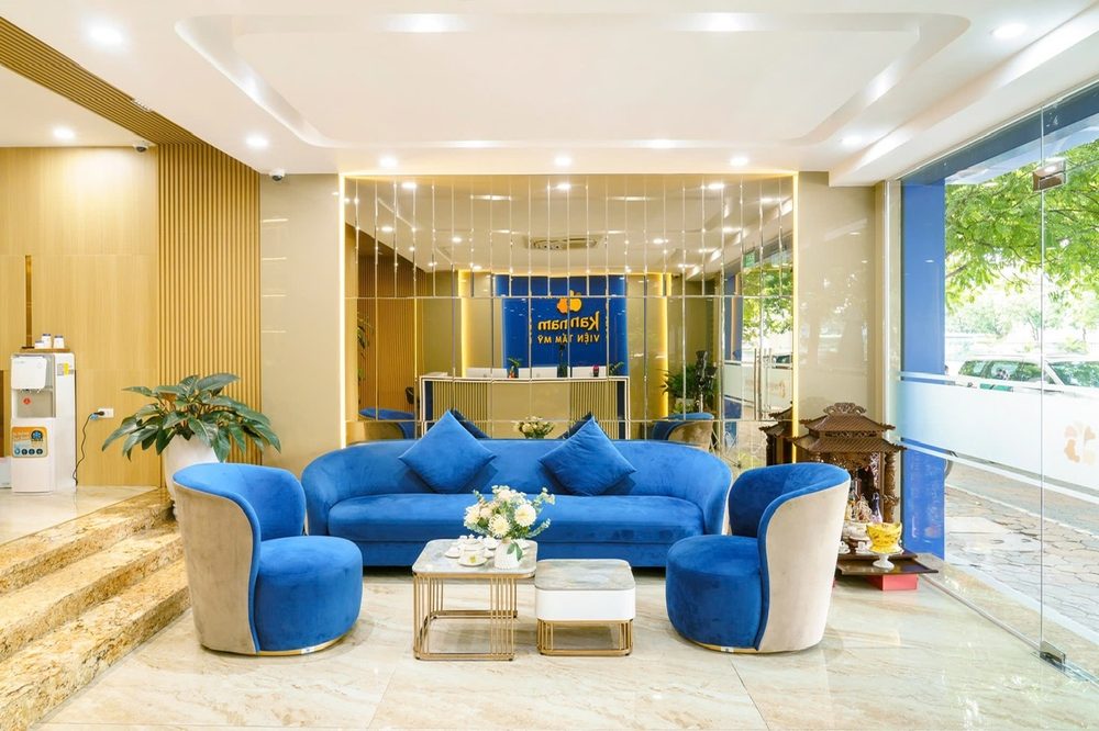 Sảnh lễ tân tại Bệnh viện Thẩm mỹ Kangnam